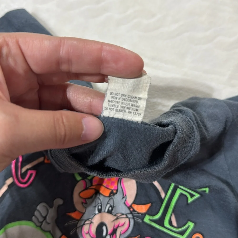 1990’s vintage‎ Chuck-E-Cheese kids shirt